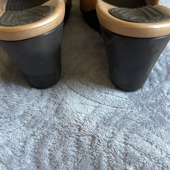 Crocs Women's Sassari Bronze Brown Wedge Slide Slip On Sandals; Sz: 8 - Picture 3 of 10